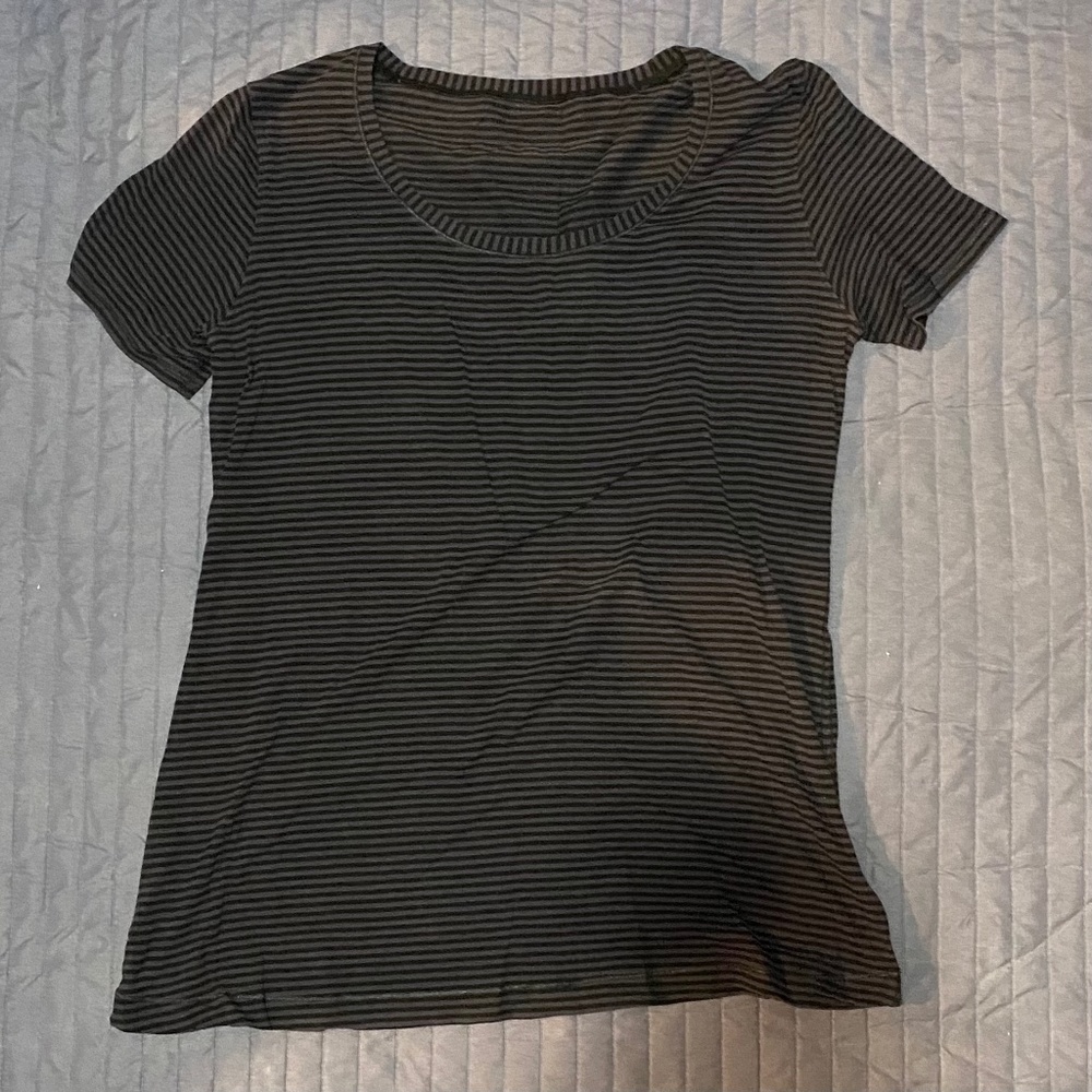 Large Striped Lululemon t-shirt